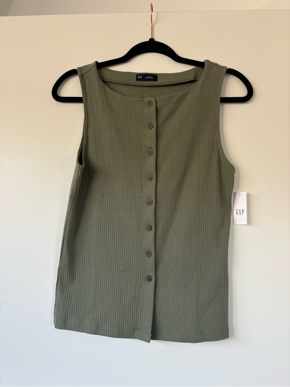 NWT GAP Olive Ribbed Button-Front Sleeveless Tank